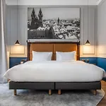 Radisson Blu Ξενοδοχείο 5*