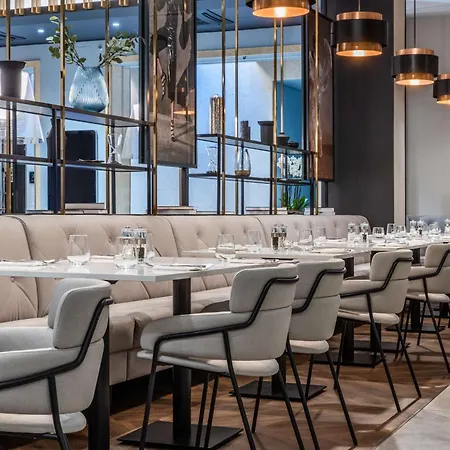 Radisson Blu 5* Prague